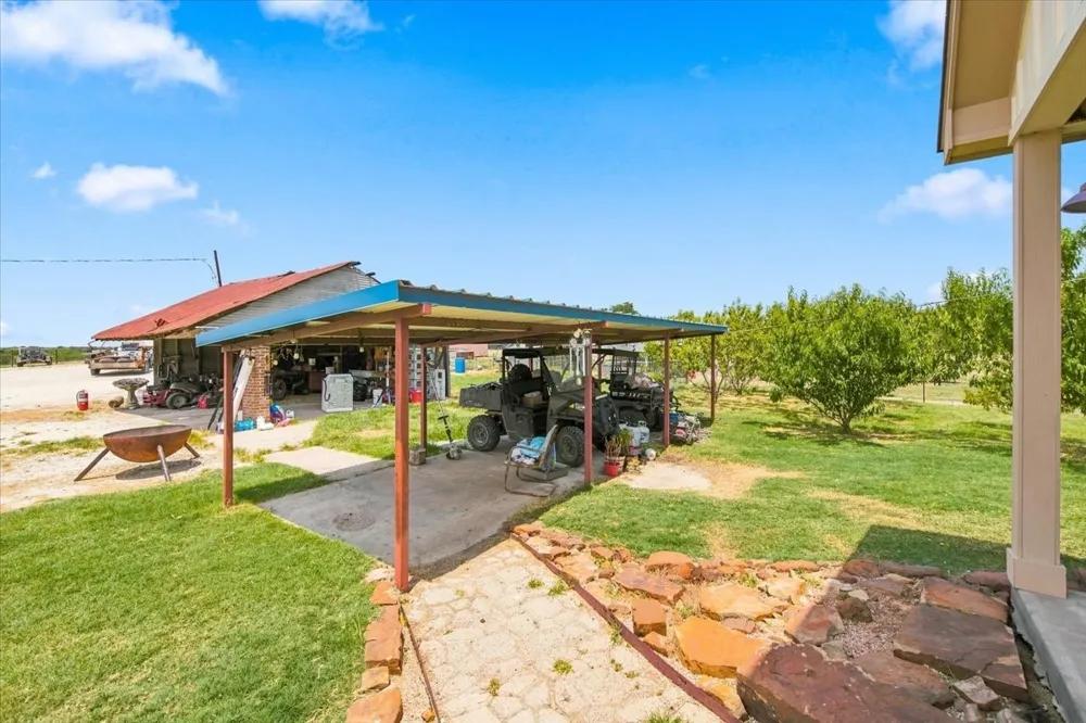 411 6th Street Coolidge, TX 76635