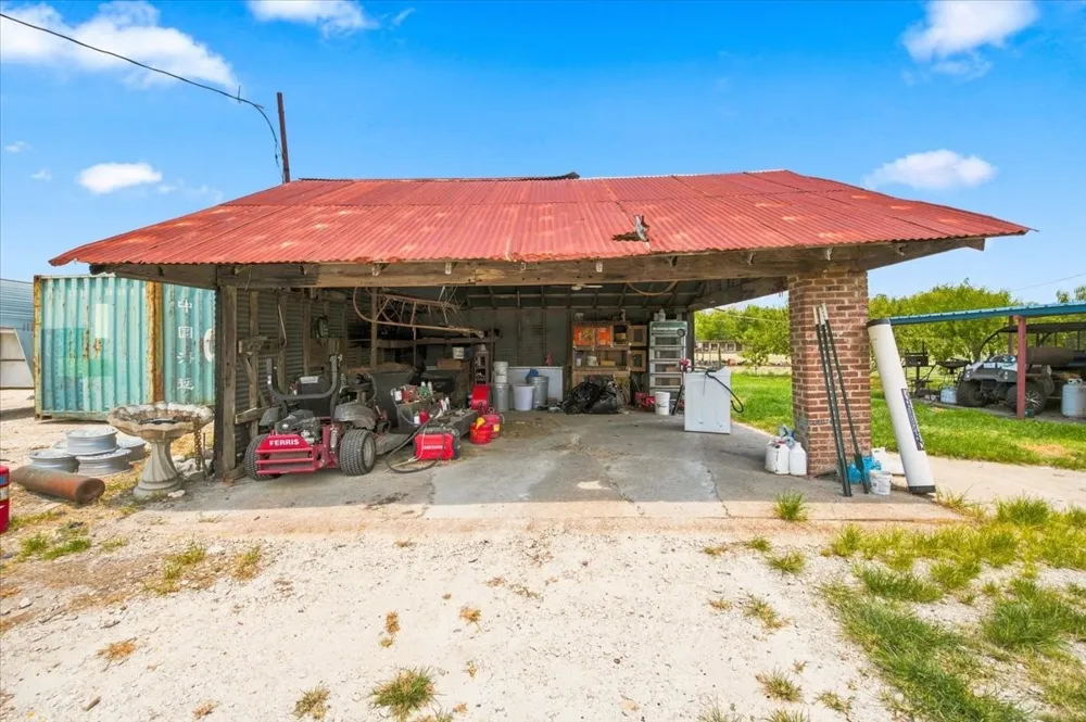 411 6th Street Coolidge, TX 76635