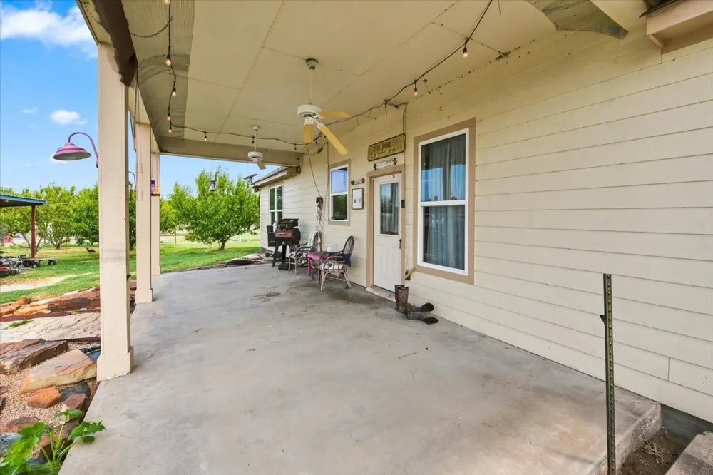 411 6th Street Coolidge, TX 76635