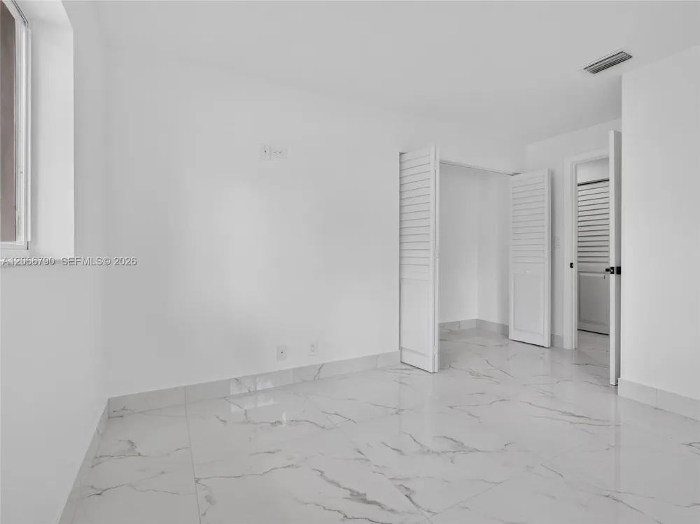 18956 Argosy Dr Boca Raton, FL 33496
