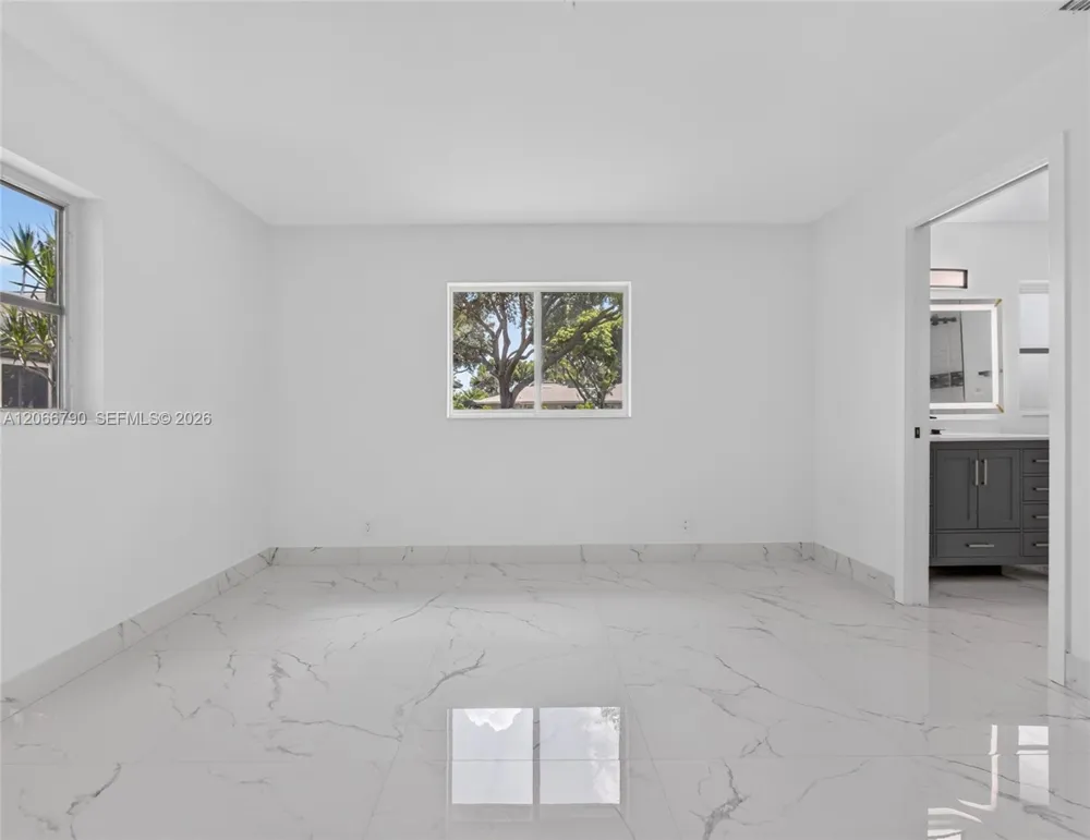18956 Argosy Dr Boca Raton, FL 33496