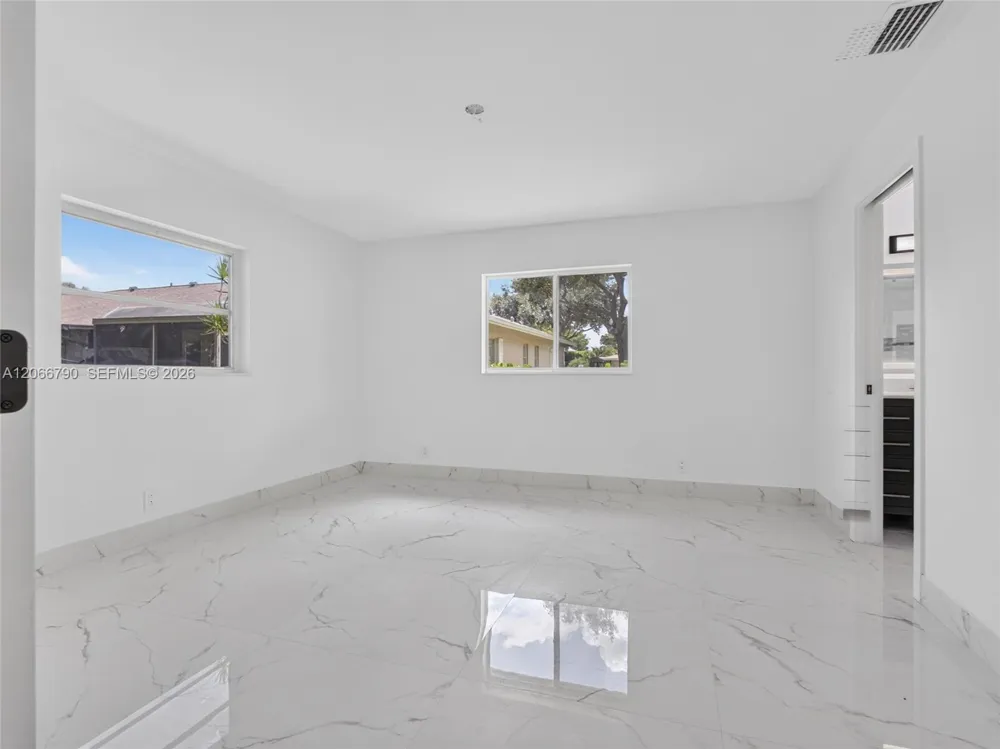 18956 Argosy Dr Boca Raton, FL 33496