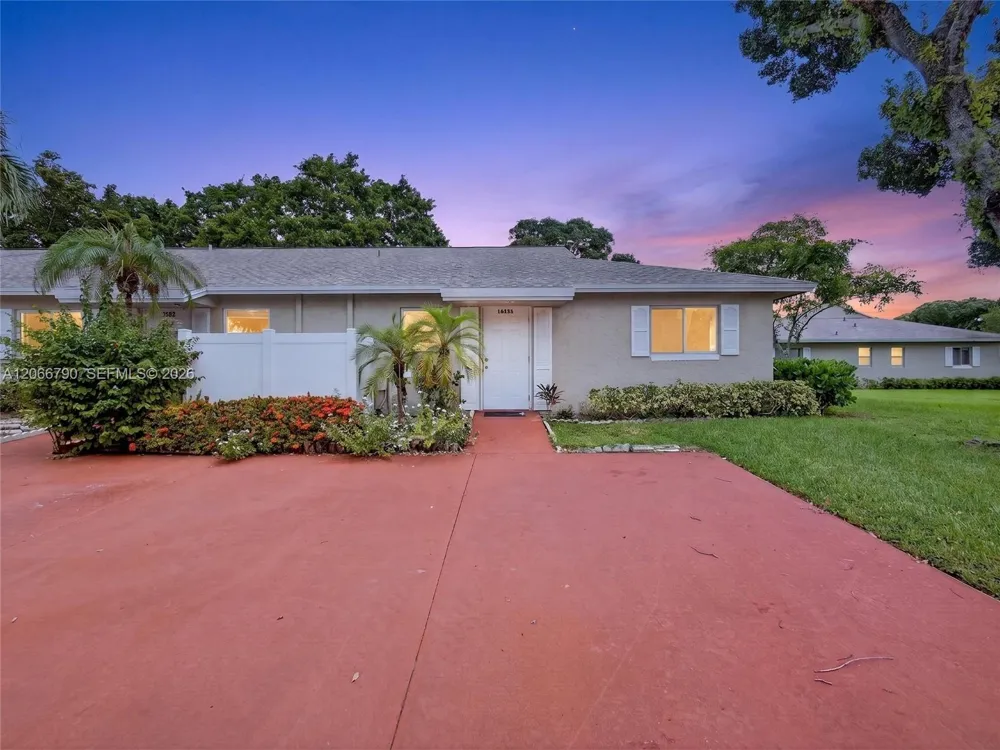 18956 Argosy Dr Boca Raton, FL 33496