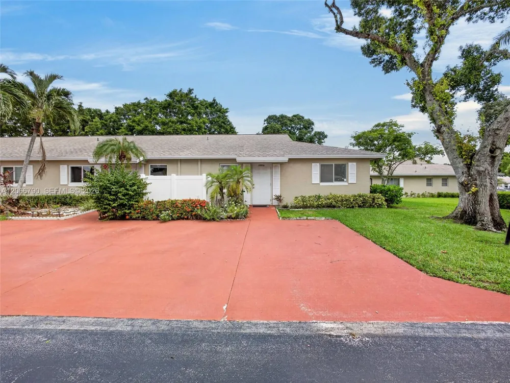18956 Argosy Dr Boca Raton, FL 33496