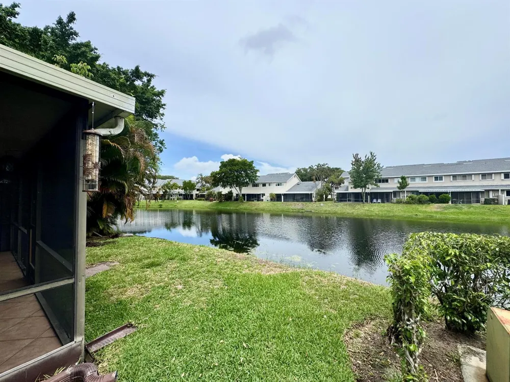 1877 DISCOVERY WAY Deerfield Beach, FL 33442
