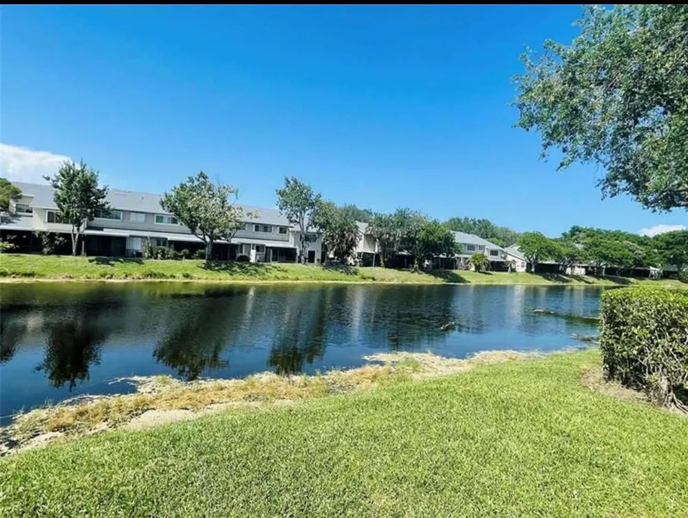 1877 DISCOVERY WAY Deerfield Beach, FL 33442