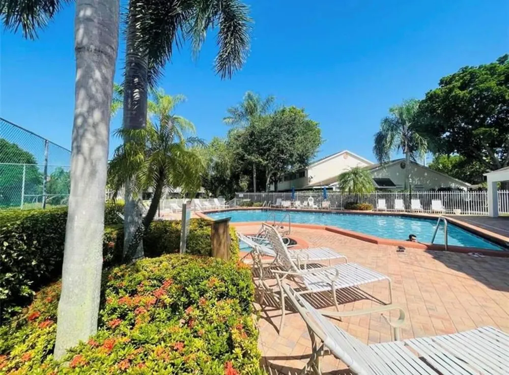 1877 DISCOVERY WAY Deerfield Beach, FL 33442