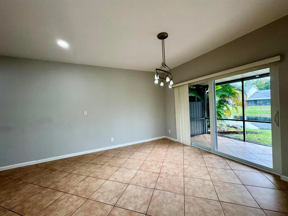1877 DISCOVERY WAY Deerfield Beach, FL 33442