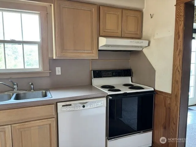 1722 Kay Street W Oroville, WA 98844