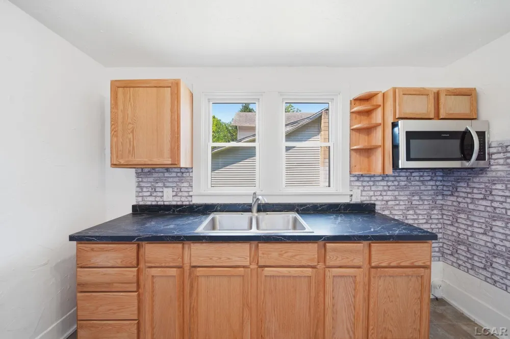 233 W Congress Street Morenci City, MI 49256