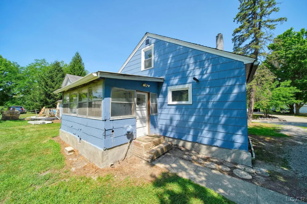 233 W Congress Street Morenci City, MI 49256
