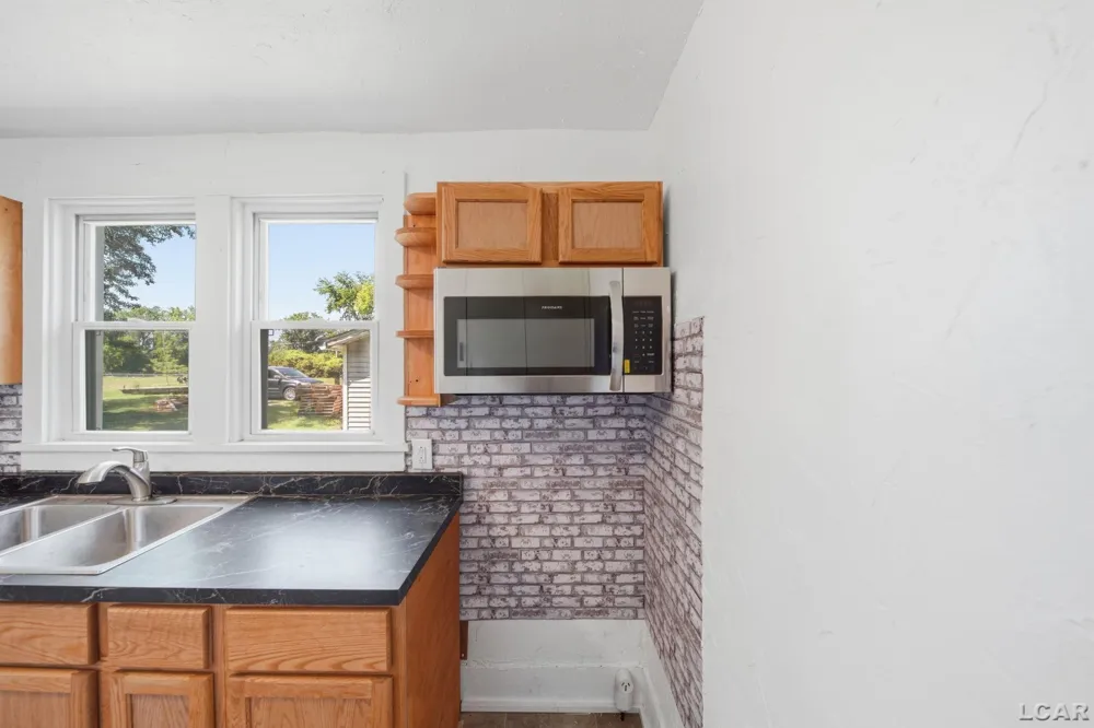 233 W Congress Street Morenci City, MI 49256