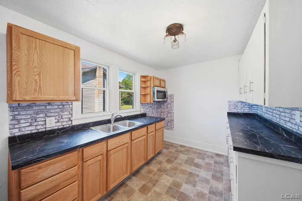 233 W Congress Street Morenci City, MI 49256