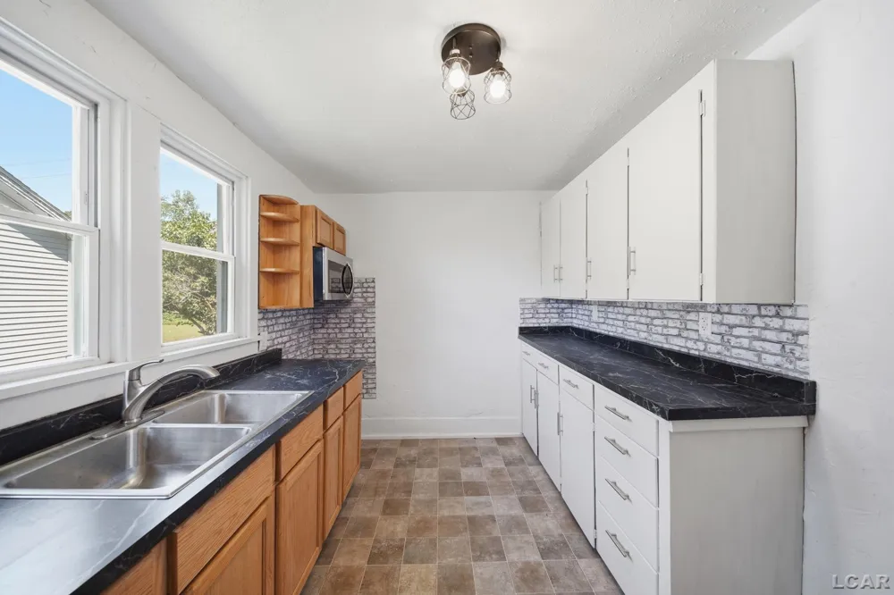 233 W Congress Street Morenci City, MI 49256