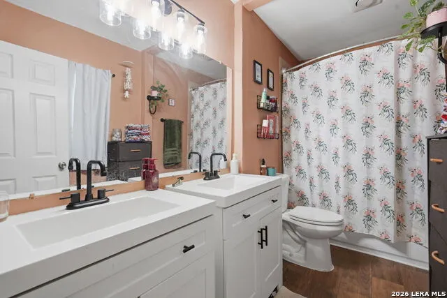 6806 Castlerae San Antonio, TX 78239