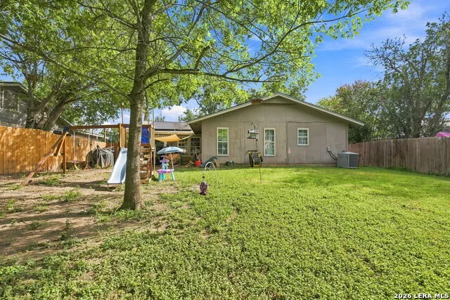 6806 Castlerae San Antonio, TX 78239