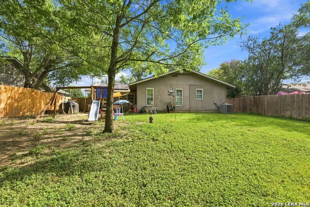 6806 Castlerae San Antonio, TX 78239