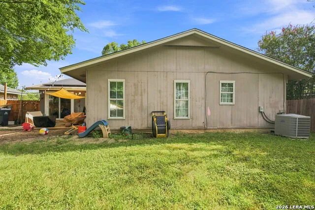 6806 Castlerae San Antonio, TX 78239