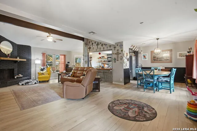 6806 Castlerae San Antonio, TX 78239
