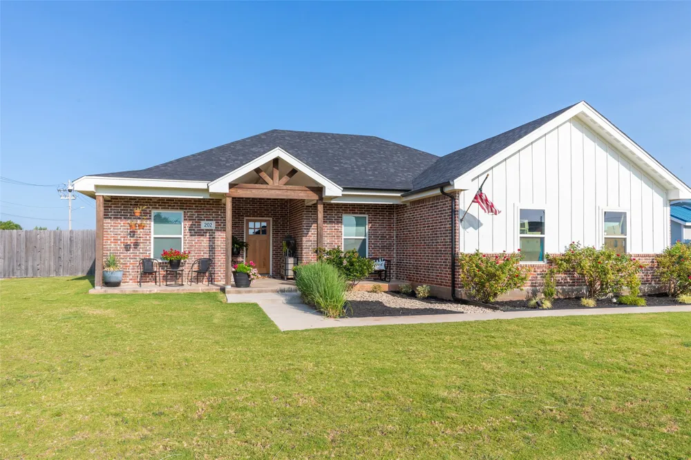 202 Marlin Street Clyde, TX 79510