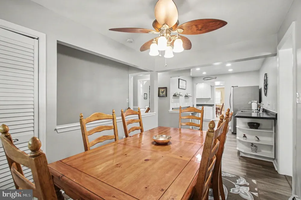 14337 BELLEVILLE AVENUE Woodbridge, VA 22193