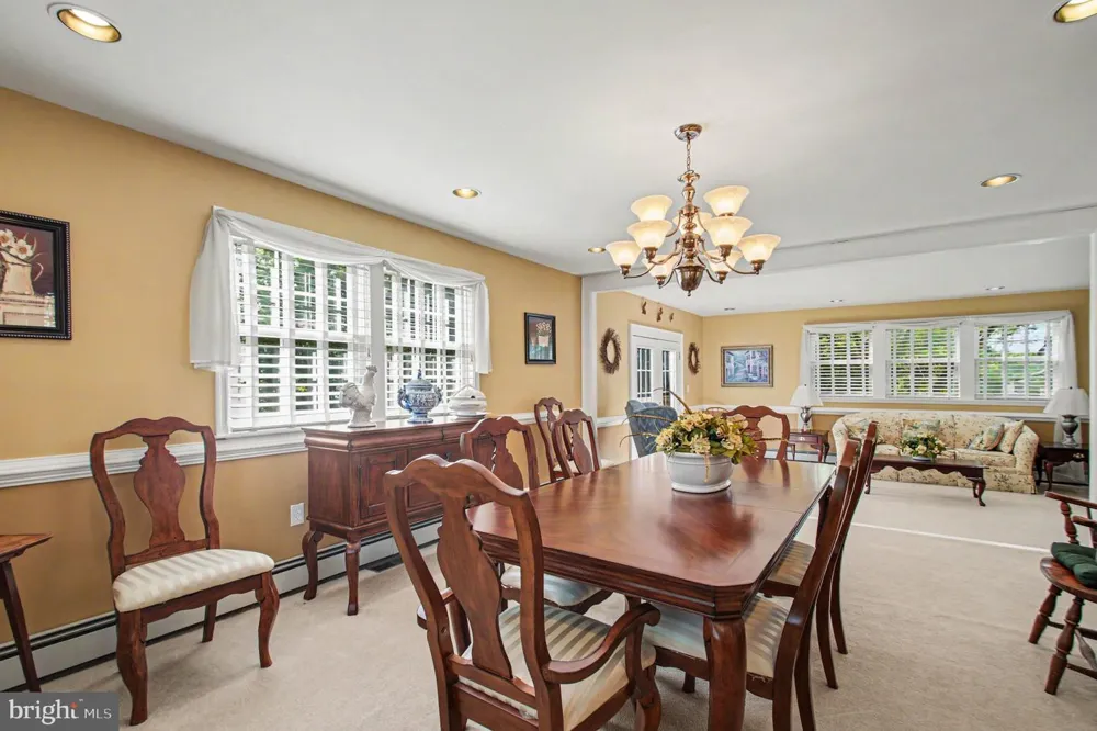 14337 BELLEVILLE AVENUE Woodbridge, VA 22193