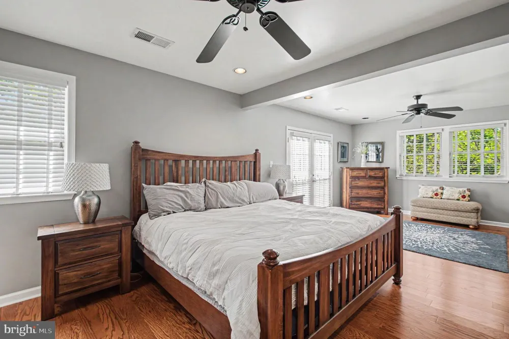 14337 BELLEVILLE AVENUE Woodbridge, VA 22193