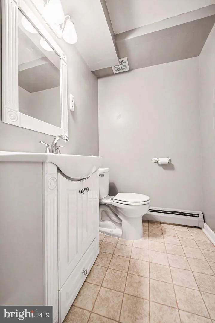 14337 BELLEVILLE AVENUE Woodbridge, VA 22193