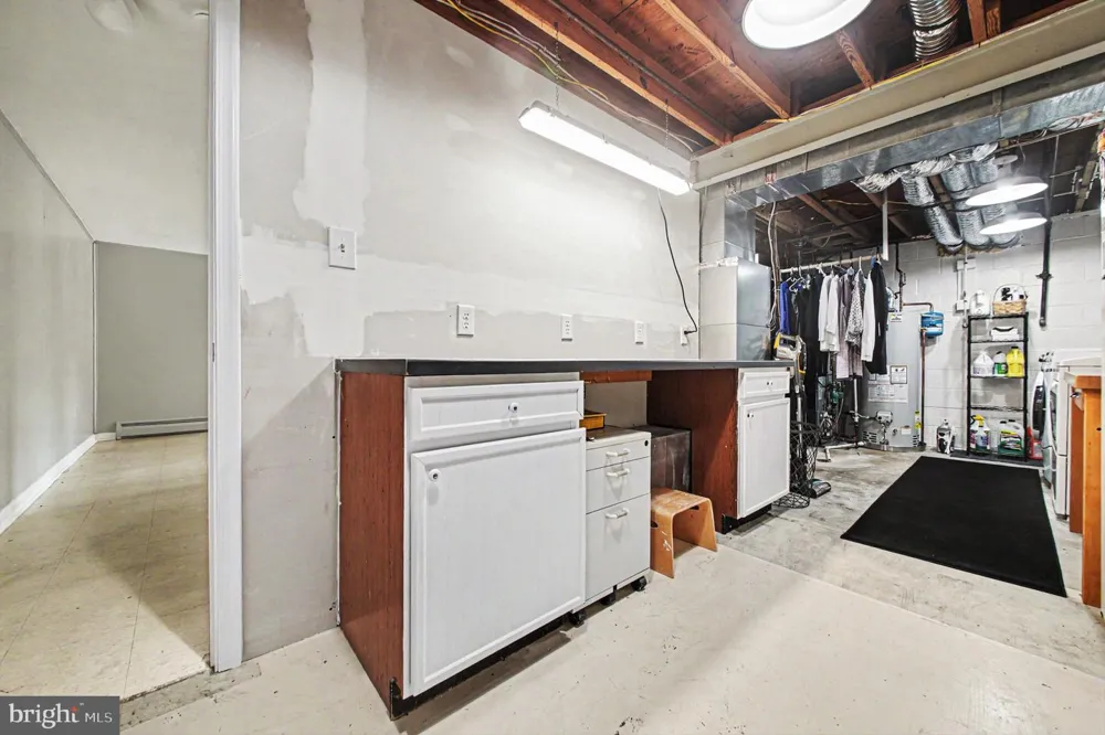 14337 BELLEVILLE AVENUE Woodbridge, VA 22193