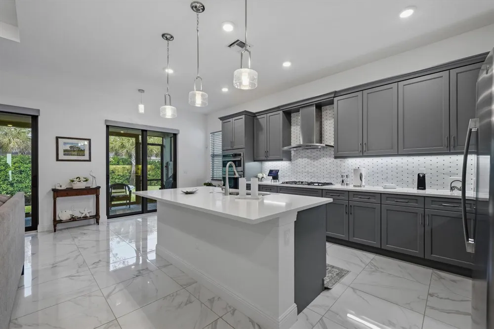 5583 Captiva Lane Westlake, FL 33470