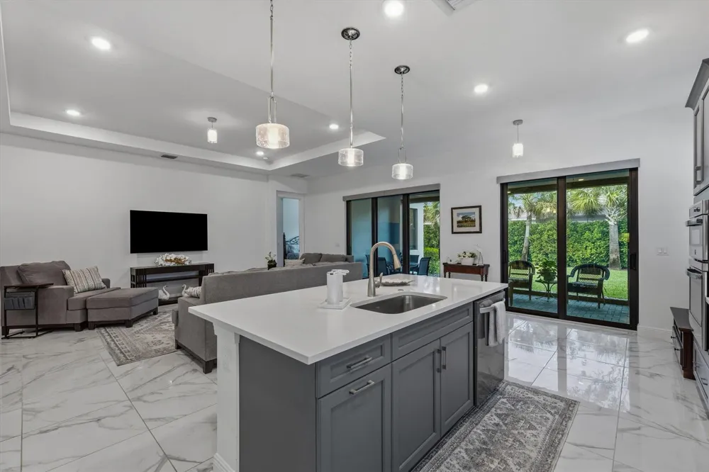 5583 Captiva Lane Westlake, FL 33470