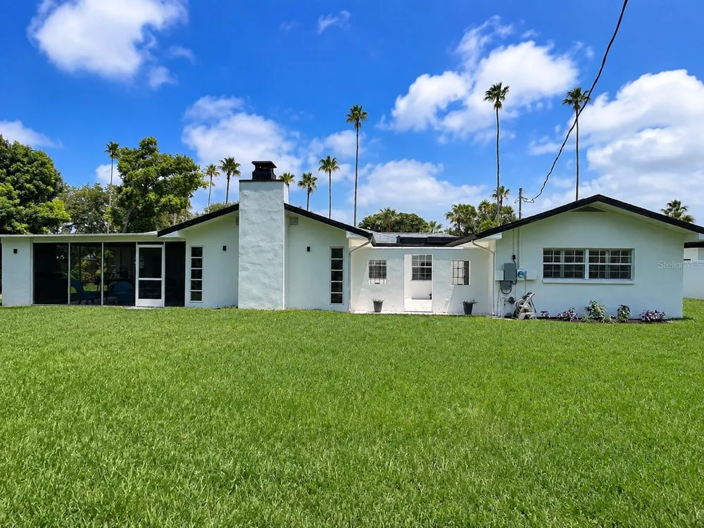 1712 INDIAN ROCKS ROAD Belleair, FL 33756