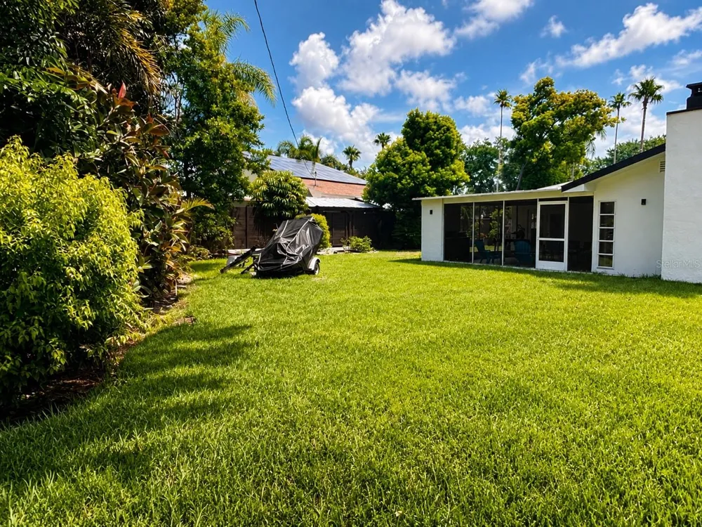 1712 INDIAN ROCKS ROAD Belleair, FL 33756