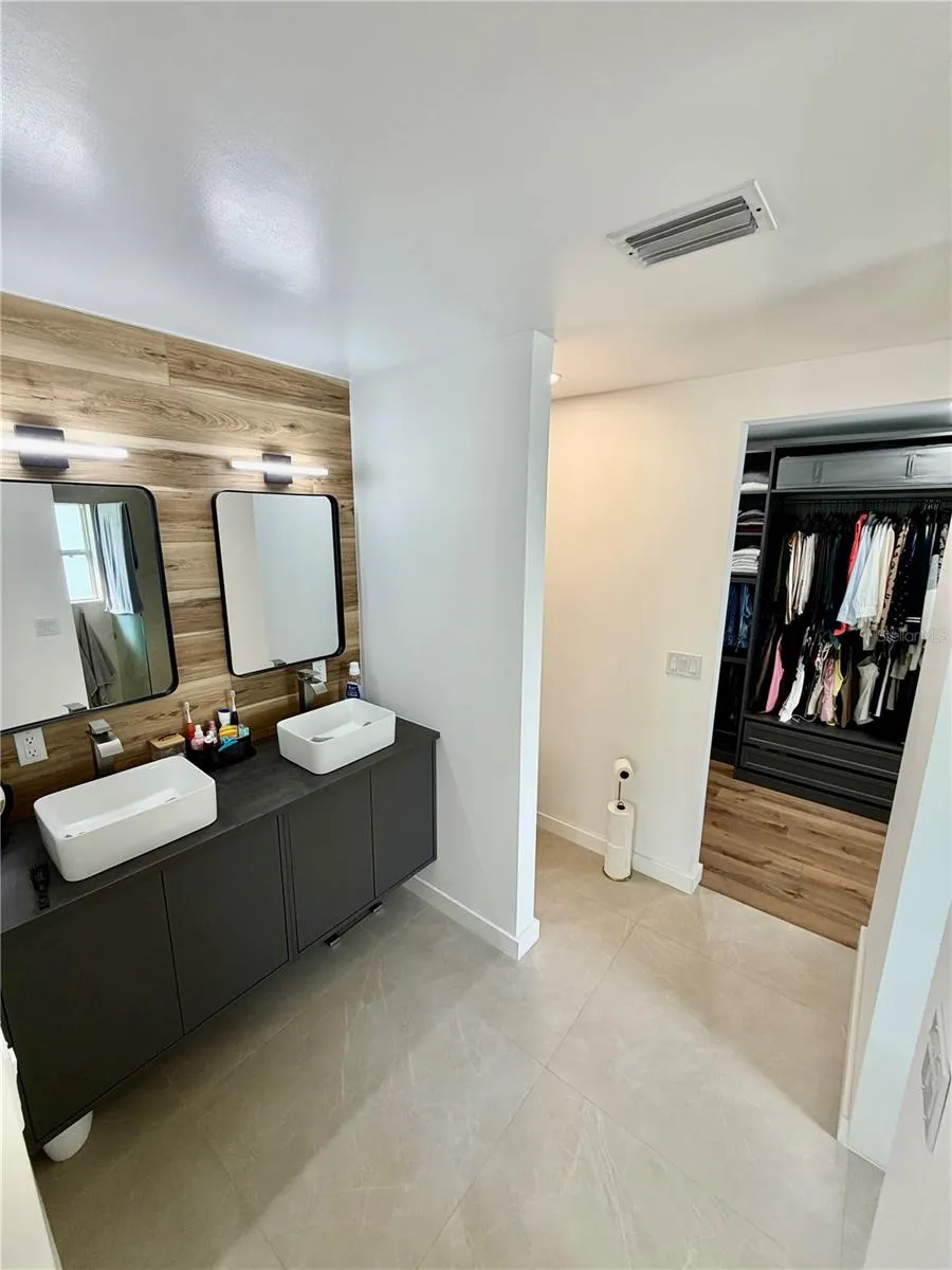 1712 INDIAN ROCKS ROAD Belleair, FL 33756