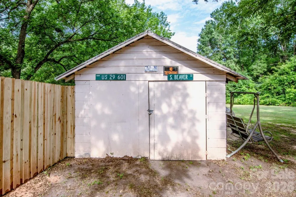 229 E Mcneely Avenue Mooresville, NC 28115