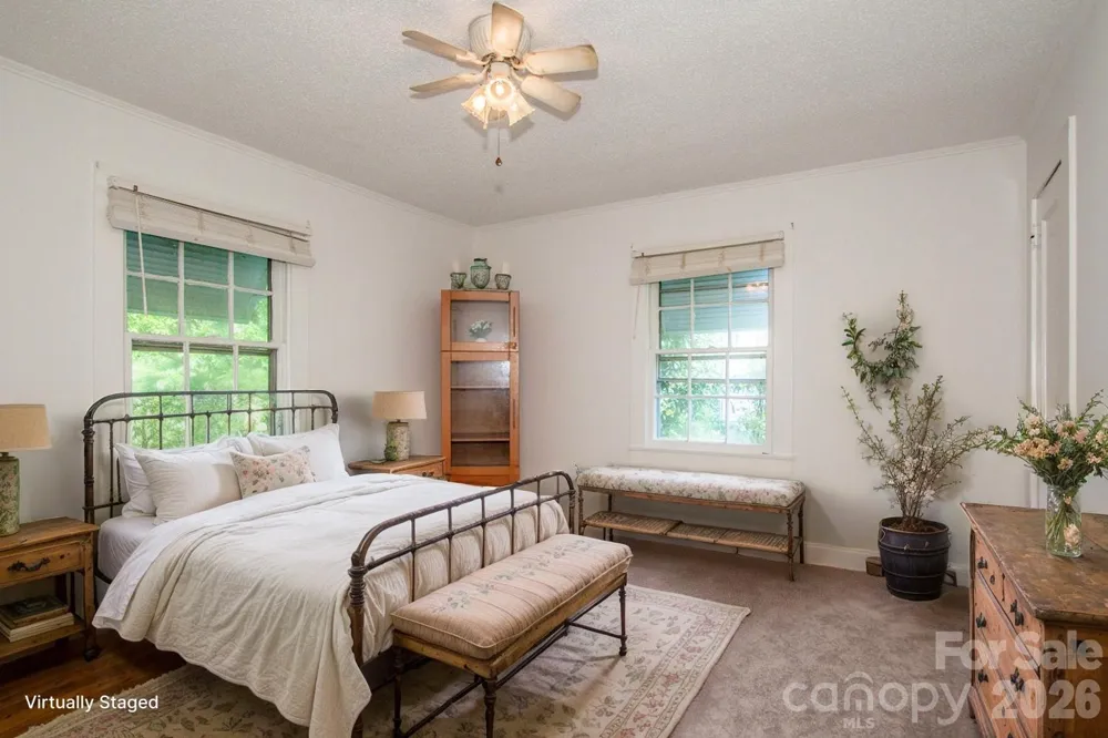229 E Mcneely Avenue Mooresville, NC 28115