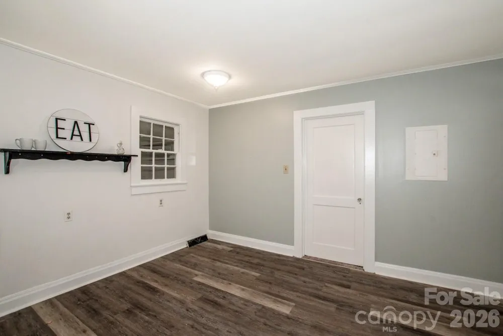 229 E Mcneely Avenue Mooresville, NC 28115