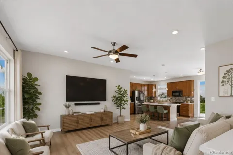 44076 Morning Star Court
