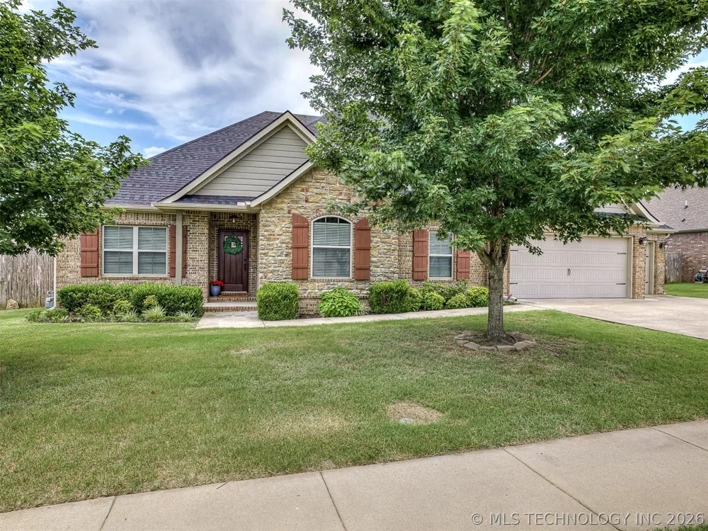 5507 Nottingham Place Bartlesville, OK 74006
