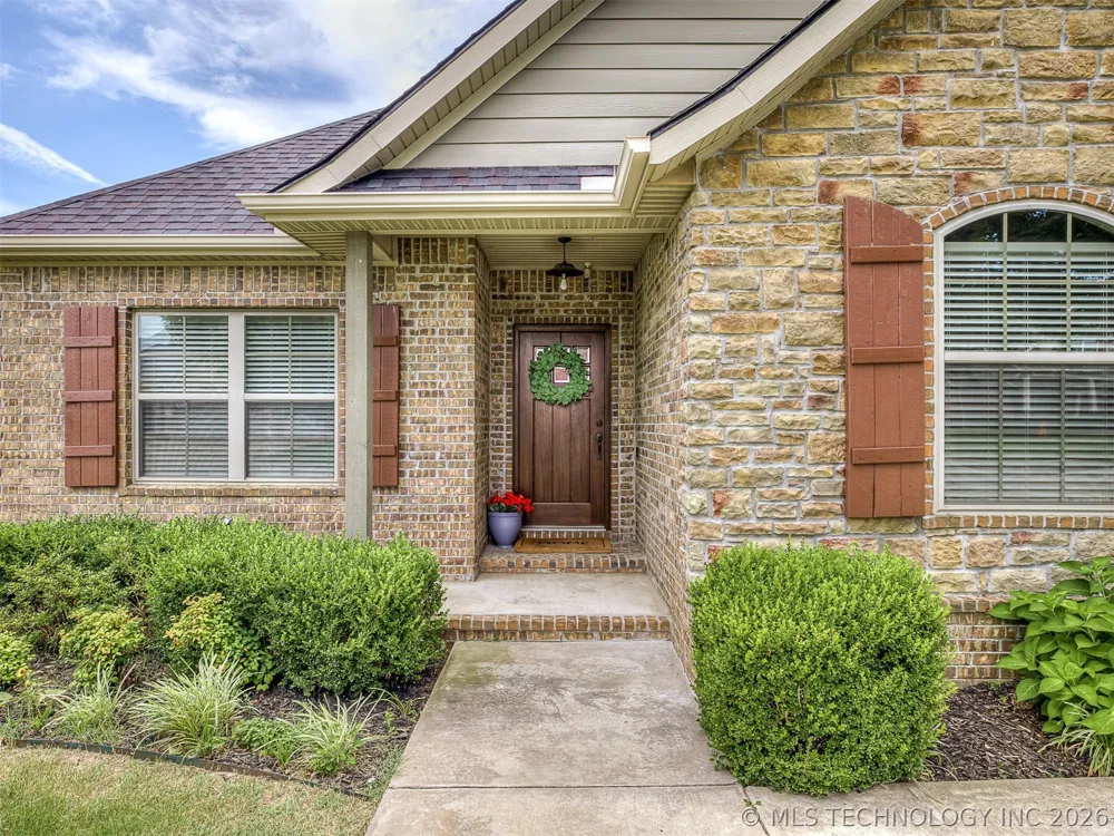 5507 Nottingham Place Bartlesville, OK 74006