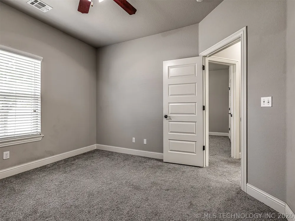 5507 Nottingham Place Bartlesville, OK 74006