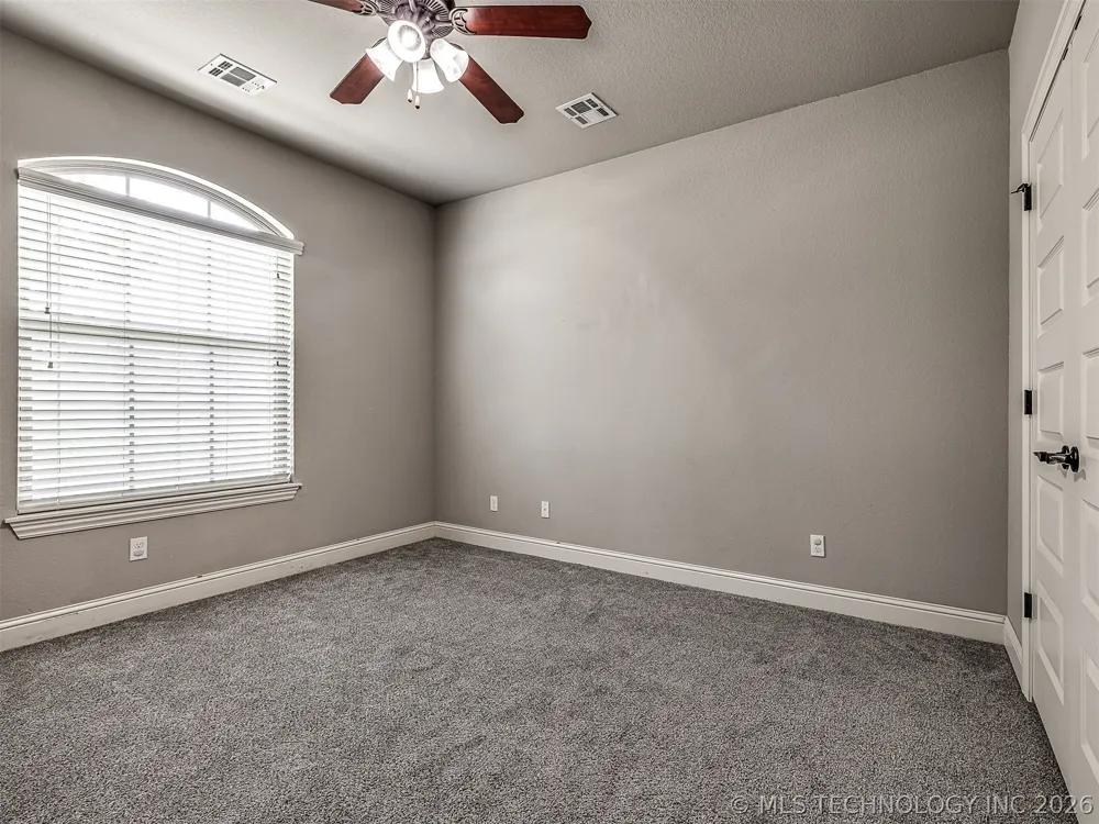 5507 Nottingham Place Bartlesville, OK 74006