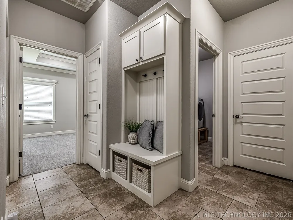 5507 Nottingham Place Bartlesville, OK 74006