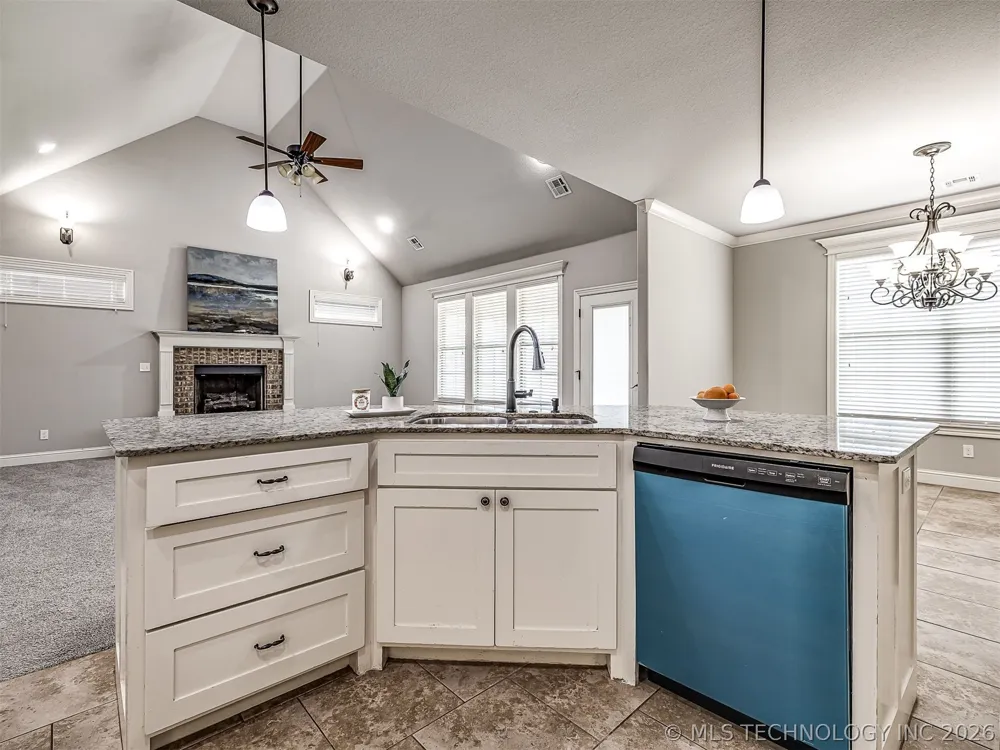 5507 Nottingham Place Bartlesville, OK 74006