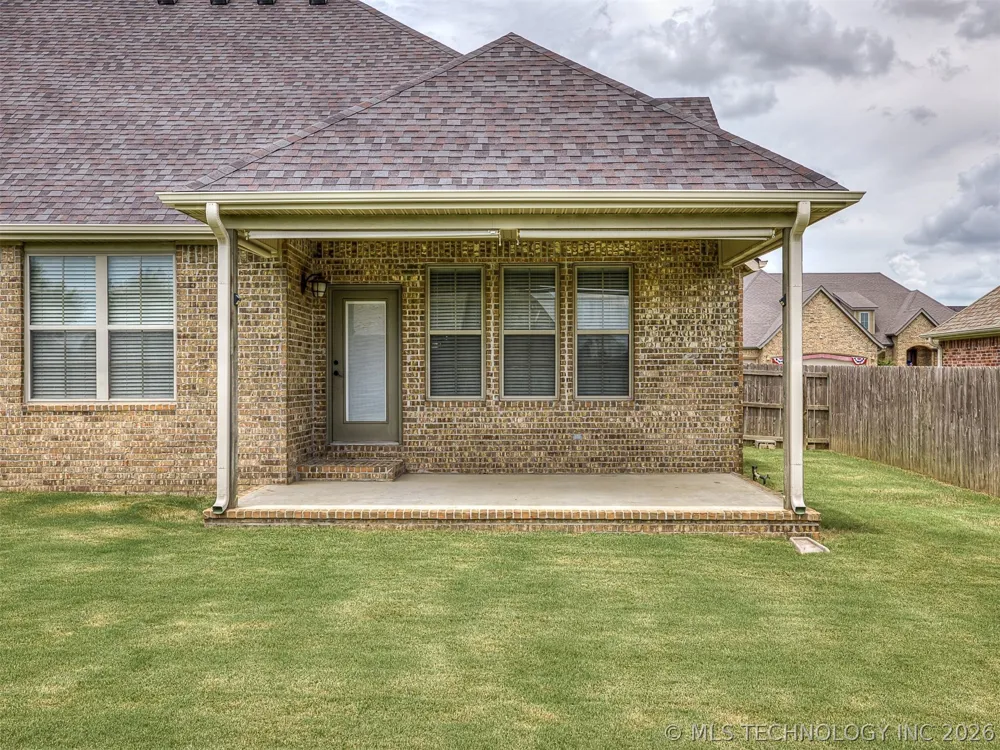5507 Nottingham Place Bartlesville, OK 74006