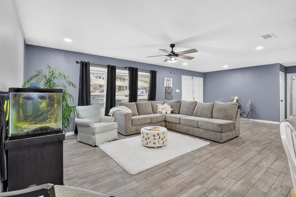 8117 Rush Street Benbrook, TX 76116