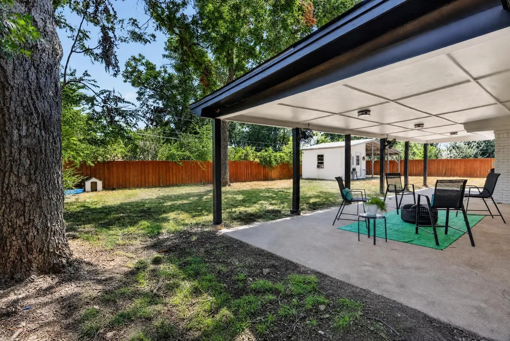 8117 Rush Street Benbrook, TX 76116