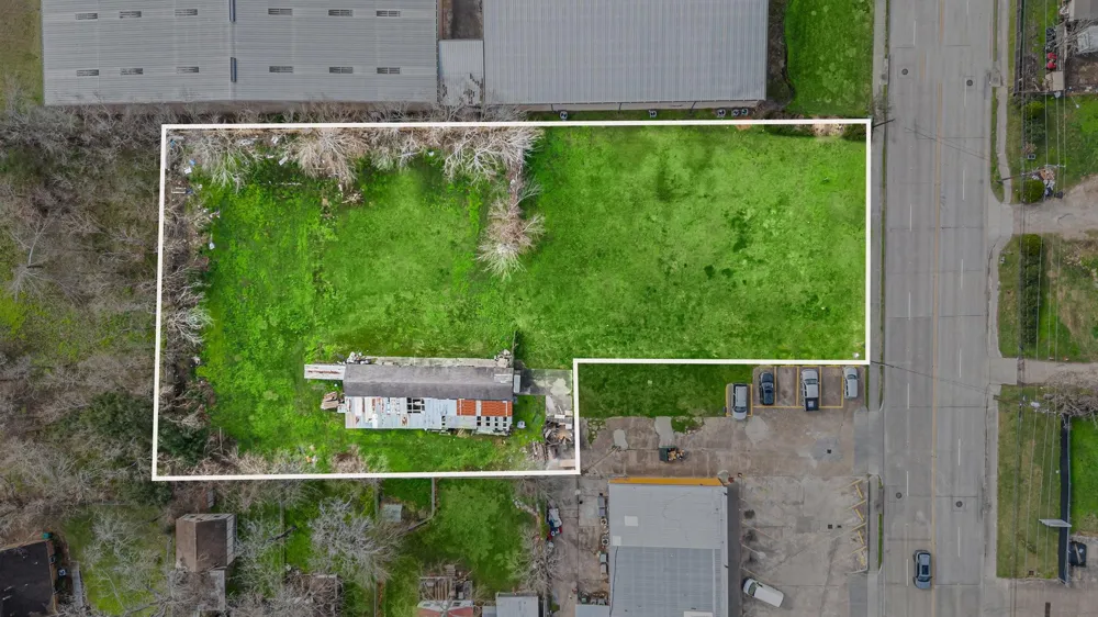 2412 Pasadena Boulevard Pasadena, TX 77502