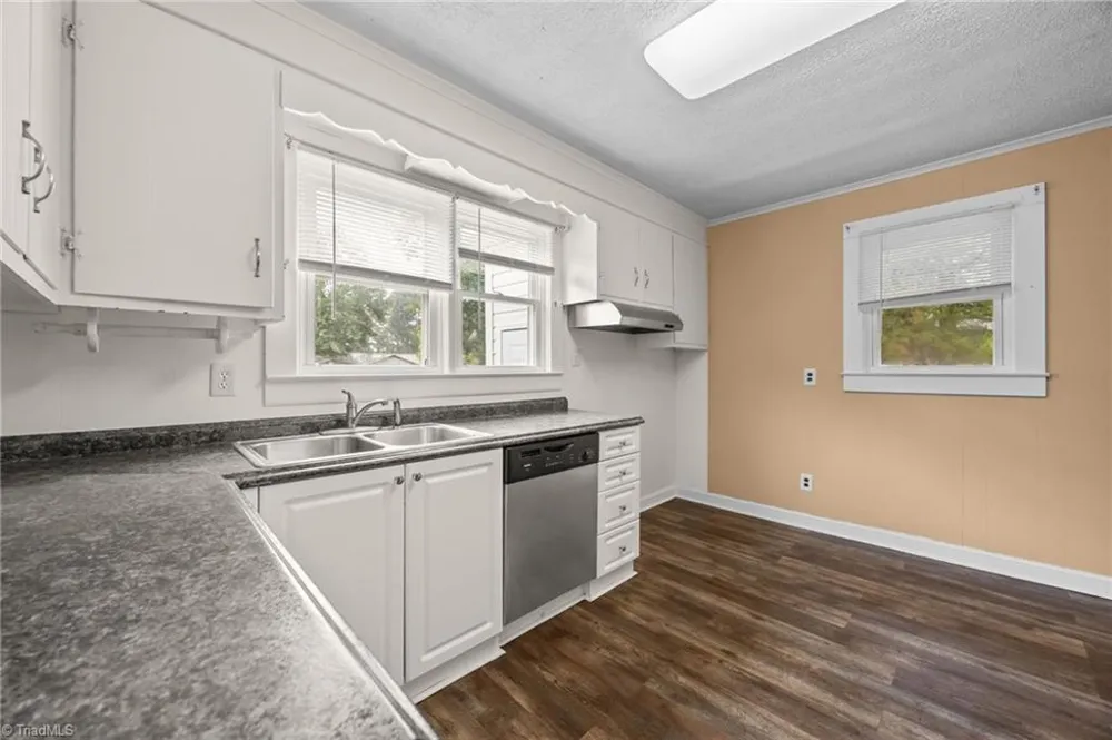 217 Moon Street Thomasville, NC 27360