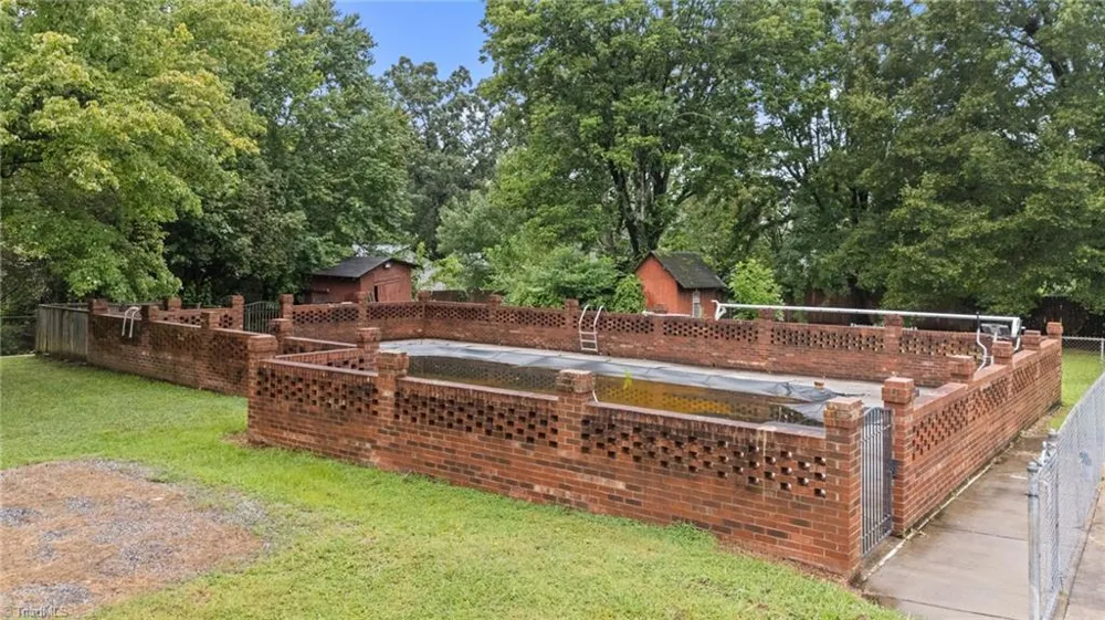 217 Moon Street Thomasville, NC 27360